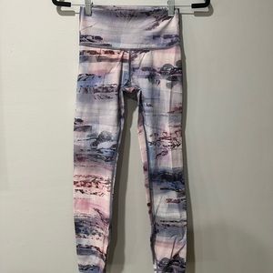 TWO PC SET! Lululemon Wunder Under Workout Set